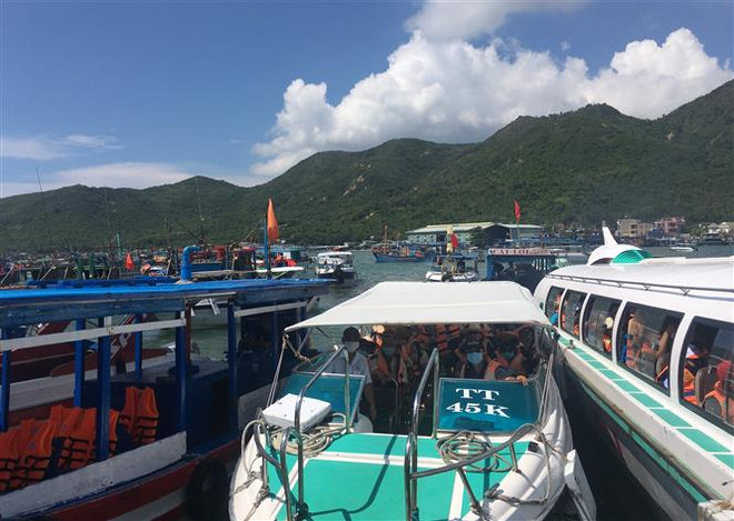 Khánh Hòa: Khách nội địa giữ vai trò chủ lực trong phục hồi du lịch ảnh 1