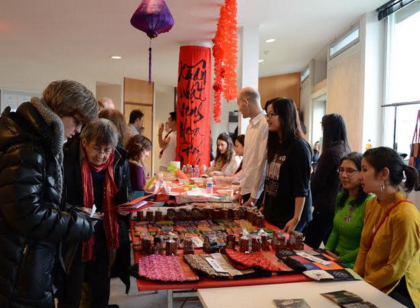 Người Việt tại Pháp tổ chức Tết cộng đồng mừng Xuân ảnh 2