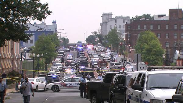 Xảy ra vụ xả súng tại xưởng đóng tàu của Hải quân Mỹ ở Washington ảnh 1