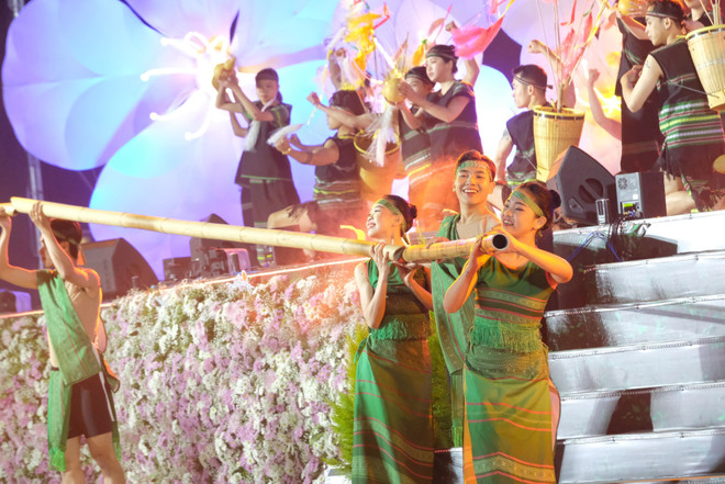 Phục dựng không gian tượng gỗ Tây Nguyên giữa rừng thông Đà Lạt ảnh 1