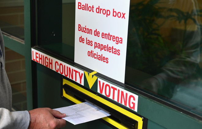 Các nghị sỹ Mỹ kêu gọi tăng cường ngân sách đảm bảo an ninh bầu cử ảnh 1