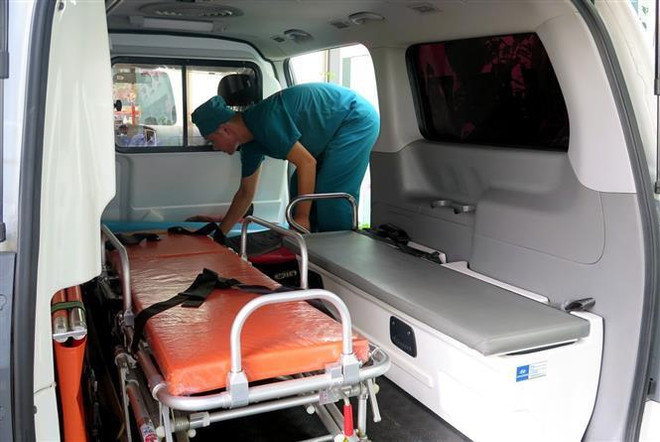 Bệnh viện chủ động điều xe tìm bệnh nhân trong đêm để mổ miễn phí ảnh 1