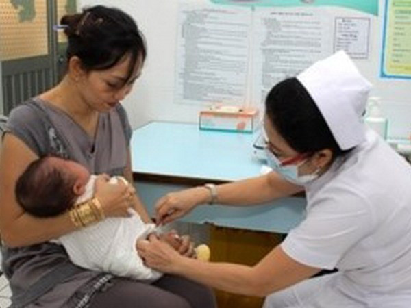 Bộ Y tế khuyến cáo tiêm vắcxin phòng ho gà cho trẻ từ 2 tháng tuổi ảnh 1