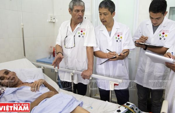 Bác sỹ người Pháp tâm huyết với y học cổ truyền Việt Nam ảnh 6