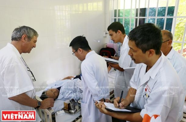 Bác sỹ người Pháp tâm huyết với y học cổ truyền Việt Nam ảnh 7