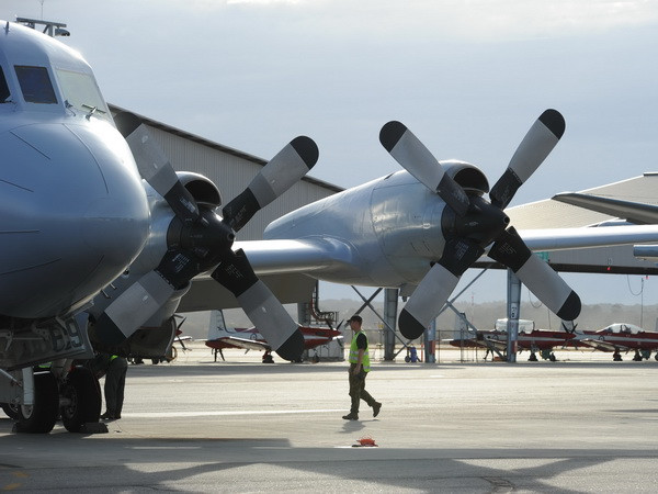 Máy bay quân sự AP-3C Orion của Australia tuần tra ở Biển Đông ảnh 1