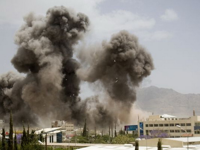 Mỹ bắt đầu tiếp nhiên liệu cho chiến dịch không kích tại Yemen ảnh 1