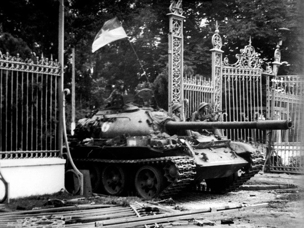 Thắng lợi của đường lối và nghệ thuật quân sự Việt Nam ảnh 1