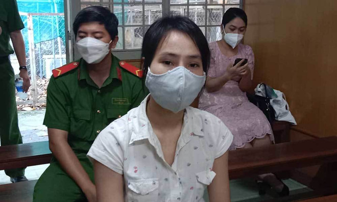 Phạt 19 năm tù đối với nữ bị cáo mang 'trái nổ' đi cướp ngân hàng ảnh 1