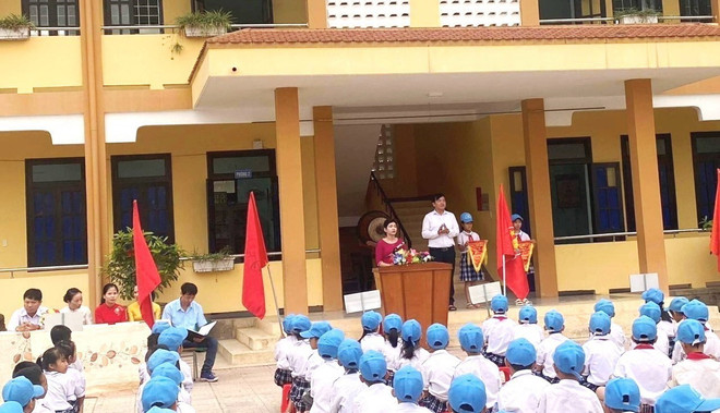 Đánh hiệu phó nhập viện, hiệu trưởng xin lỗi trước toàn trường ảnh 1