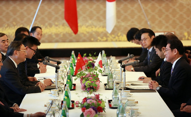 Trung Quốc tuyên bố kiên trì giải pháp hòa bình cho vấn đề Triều Tiên ảnh 1