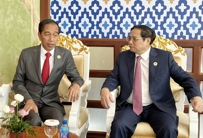 Thủ tướng Phạm Minh Chính gặp Tổng thống Indonesia Joko Widodo ảnh 1