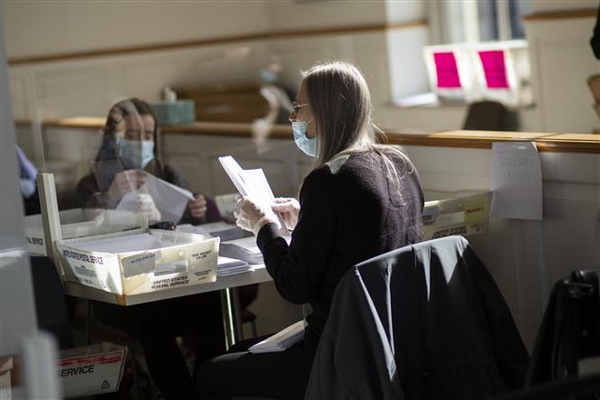 Bầu cử Mỹ 2020: Tòa án Tối cao bác đơn kiện của bang Texas ảnh 2