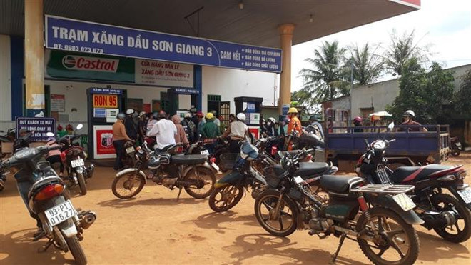 Tăng mức chi phí vận chuyển trong giá cơ sở xăng dầu từ ngày 11/10 ảnh 1