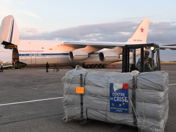 Syria bắt đầu phân phát hàng viện trợ nhân đạo của Pháp ảnh 1