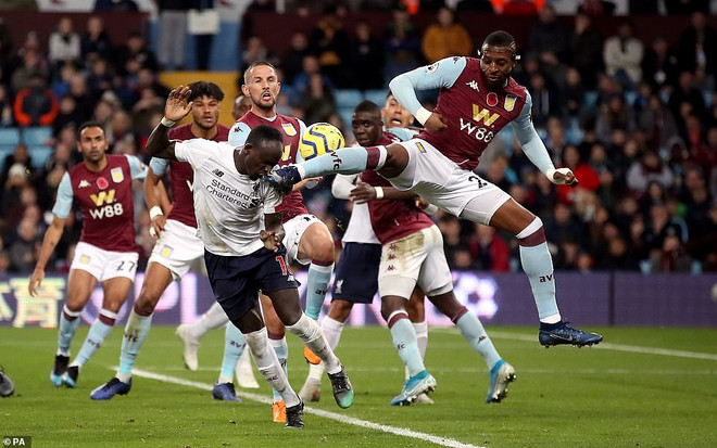 Liverpool ngược dòng kịch tính, Manchester United bại trận ảnh 1