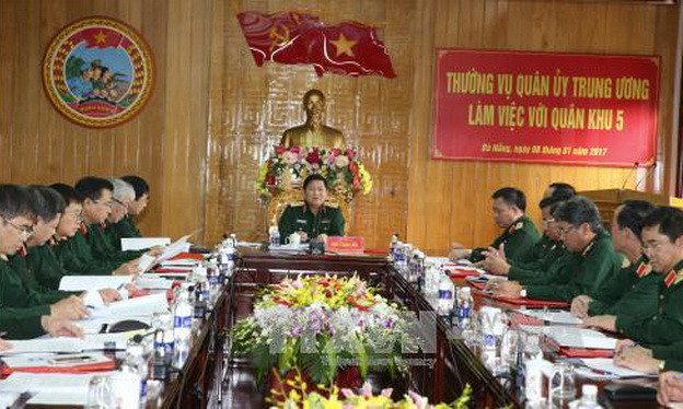 Thường vụ Quân ủy Trung ương làm việc với Quân khu 5 ảnh 1