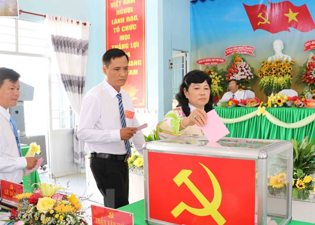 Từ “mã bên ngoài” nghĩ về sự thận trọng, tinh tường trong chọn cán bộ ảnh 2