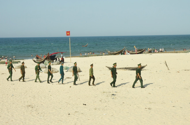 Góp ý dự thảo văn kiện: Bài 4 - Những điểm mới về an ninh, quốc phòng ảnh 2