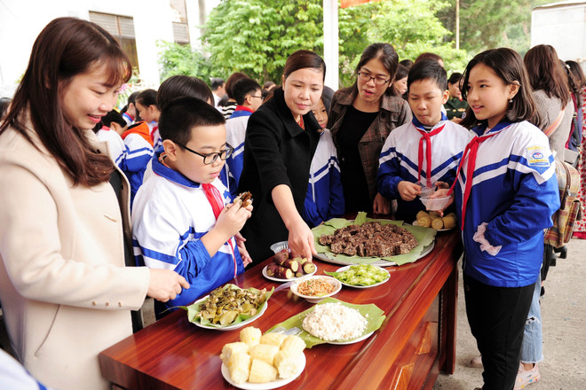 Ninh Bình: Trở lại ký ức xưa với trưng bày "Dấu ấn thời bao cấp" ảnh 2