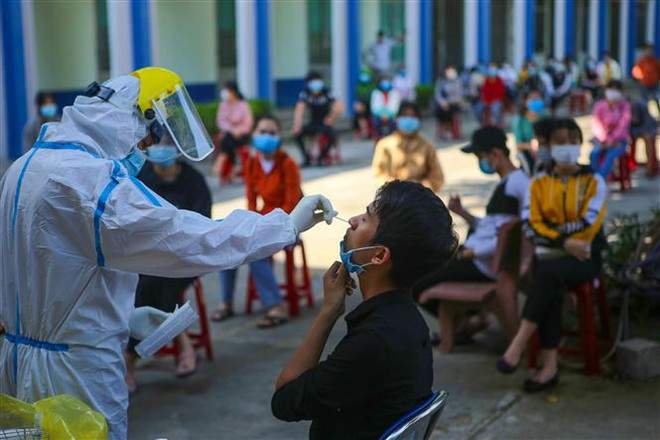 Đà Nẵng xét nghiệm cho lao động nguy cơ cao tại KCN, khu công nghệ cao ảnh 1