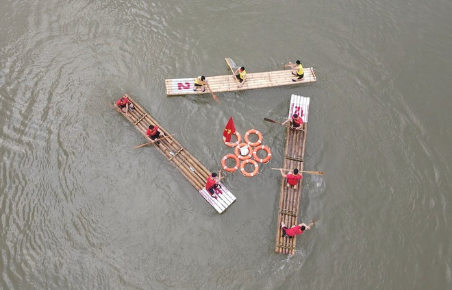 Nét đẹp văn hóa trong Lễ hội đua bè mảng trên sông Kỳ Cùng ảnh 2