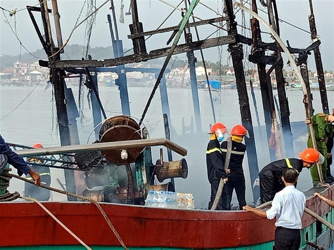 Kiên Giang: Cháy tàu cá của ngư dân, thiệt hại khoảng 13 tỷ đồng ảnh 1