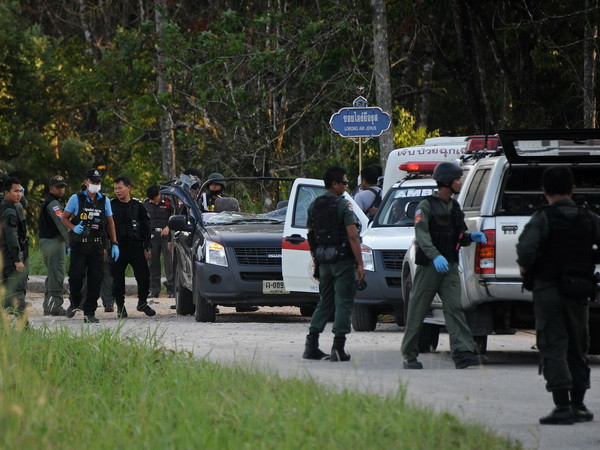 Cựu Thủ tướng Thái Lan Chavalit tuyên bố lập "Lực lượng thứ 3" ảnh 1