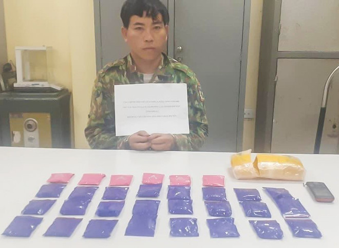 Sơn La: Bắt giữ đối tượng mua bán trái phép 6.000 viên ma túy tổng hợp ảnh 1
