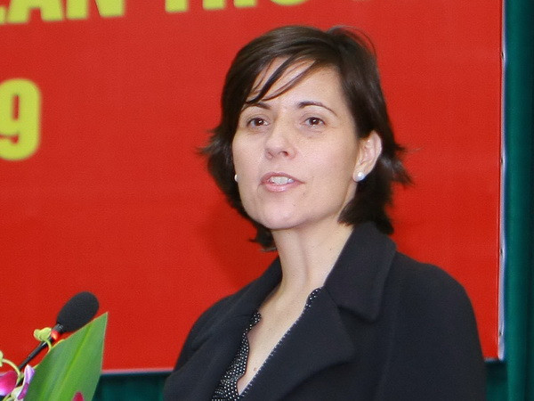 Trao Kỷ niệm chương Vì hòa bình tặng Đại sứ Hungary Torda Eszter ảnh 1