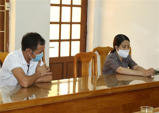 Xử phạt 2 trường hợp đưa tin sai sự thật về dịch bệnh COVID-19. (Ảnh: TTXVN phát) Xử phạt 2 trường hợp đưa tin sai sự thật về dịch COVID-19 trên Zalo ảnh 1