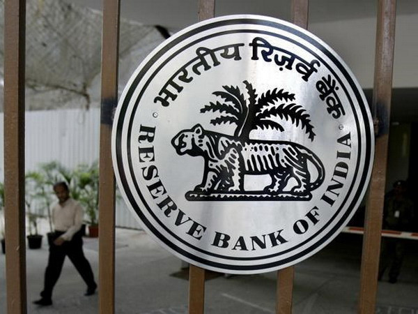 Ấn Độ sẽ "bơm" 1,3 tỷ USD vào ngân hàng nhà nước tài khóa 2015 ảnh 1