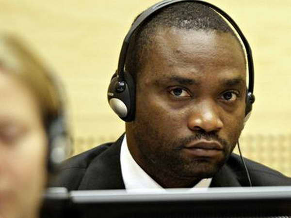 Germain Katanga trong phòng xử án của Tòa án Hình sự quốc tế ở La Haye tháng 11/2009. (Nguồn: AFP) Tòa hình sự quốc tế kết án thủ lĩnh quân phiệt Congo 12 năm tù ảnh 1