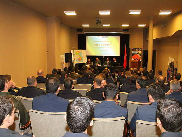 Tọa đàm tại Argentina về Chiến thắng Điện Biên Phủ lừng lẫy ảnh 1