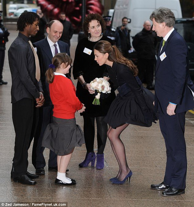 Công nương Kate tái hiện “khoảnh khắc Marilyn Monroe” ảnh 1