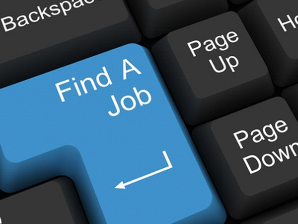 Tìm việc qua mạng xã hội ngày càng phố biến ở Canada ảnh 1