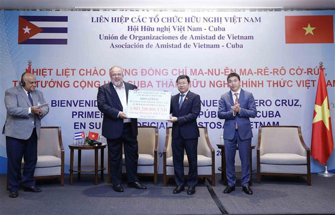 Thủ tướng Cuba Manuel Marrero Cruz gặp gỡ Hội Hữu nghị Việt Nam-Cuba ảnh 2