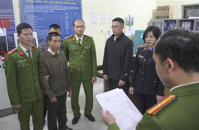 Vụ phá rừng trên đèo Pha Đin: Bắt Hạt trưởng Kiểm lâm huyện Tuần Giáo ảnh 1