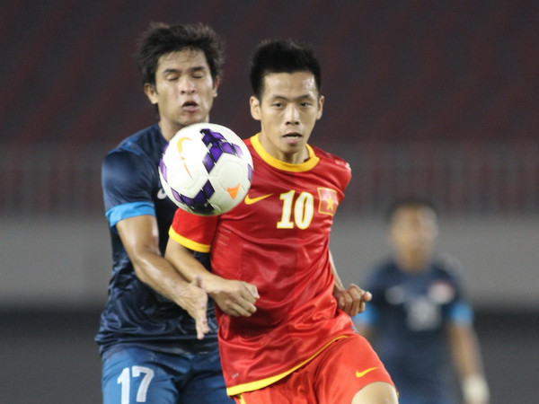 HLV Hoàng Văn Phúc: Việt Nam vẫn rộng cửa vào bán kết ảnh 1