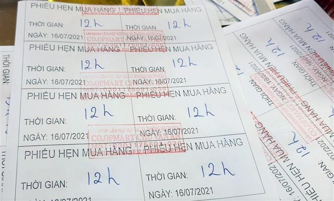 Linh hoạt thích ứng với dịch COVID-19: Thay đổi thói quen đi chợ ảnh 2