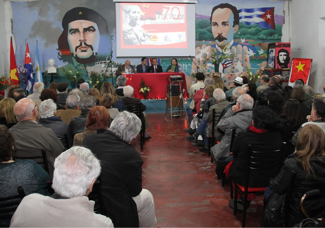 Argentina kỷ niệm 70 năm Cách mạng tháng Tám, Quốc khánh 2/9 ảnh 1