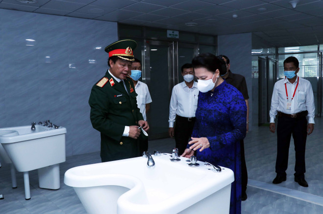 Bệnh viện Quân y 175 đón nhận danh hiệu Anh hùng lực lượng vũ trang ảnh 1