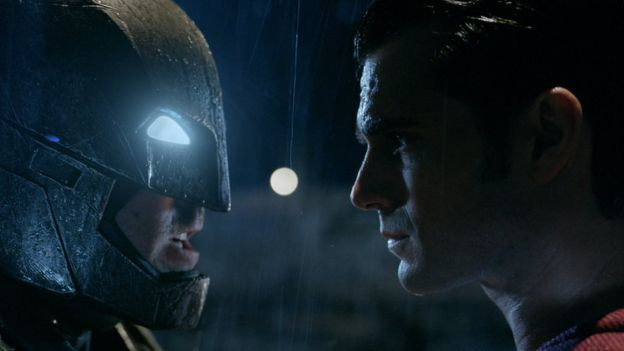 "Batman vs Superman" thu 424 triệu USD trong tuần đầu công chiếu ảnh 1