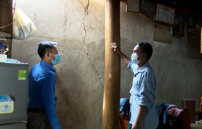 Nghệ An: Hàng chục hộ dân bất an trước nguy cơ sạt lở núi ảnh 2