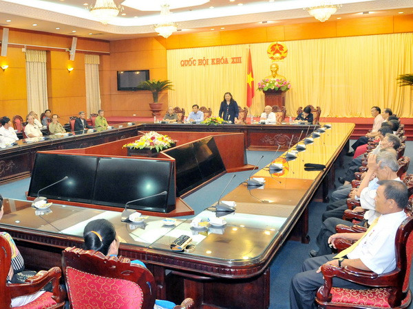 Phó Chủ tịch Quốc hội tiếp đoàn Hội tù yêu nước tỉnh Quảng Ngãi ảnh 1