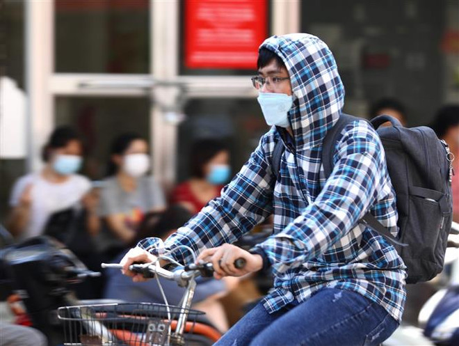 Bắc Bộ ngày nắng nóng, chiều tối và đêm có mưa dông vài nơi ảnh 1