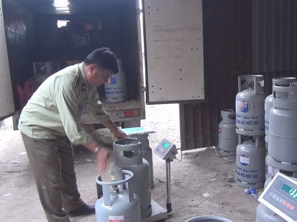 Bộ Công Thương chỉ đạo xử lý tình trạng cắt tai, mài vỏ bình gas ảnh 1
