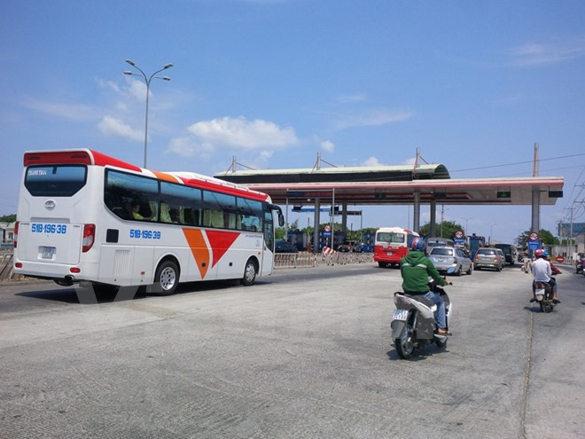 Tổng cục Đường bộ giám sát doanh thu hai trạm phí trong 10 ngày ảnh 1