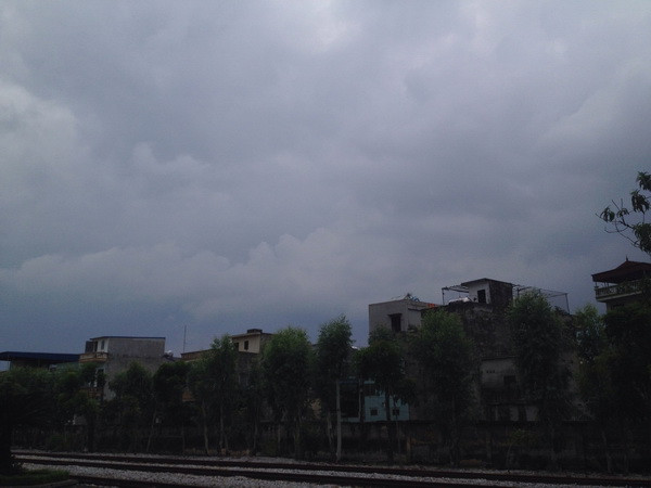 Mưa dông trên cả nước, các vùng trũng ở Bắc Bộ có khả năng úng ngập ảnh 1