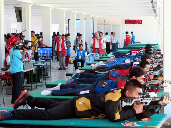 Lịch thi đấu ngày 12/12: Việt Nam sắp mất vị trí thứ 2 ảnh 1